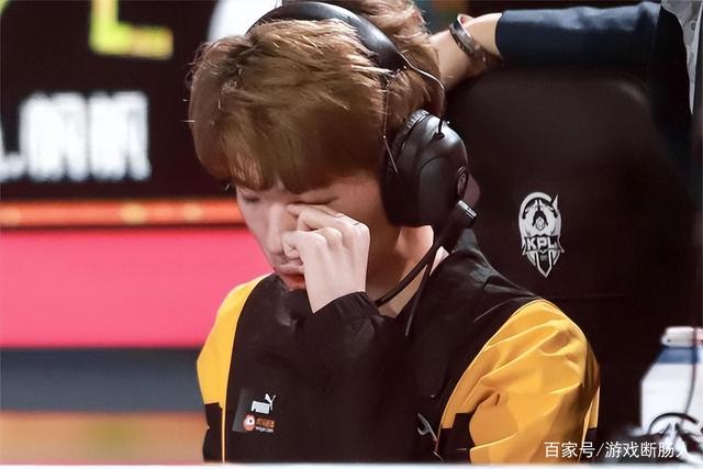 包含蓬莱朱雀队鏖战南城战狼队，游泳小组赛爆冷，转换速度占优。黑马成最大惊喜的词条