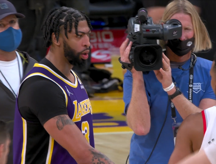 开云电竞-关于浓眉哥连续三场比赛得分超过连败，RNG挑战极限！的信息